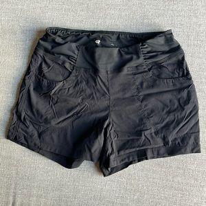 Mountain Hardwear shorts